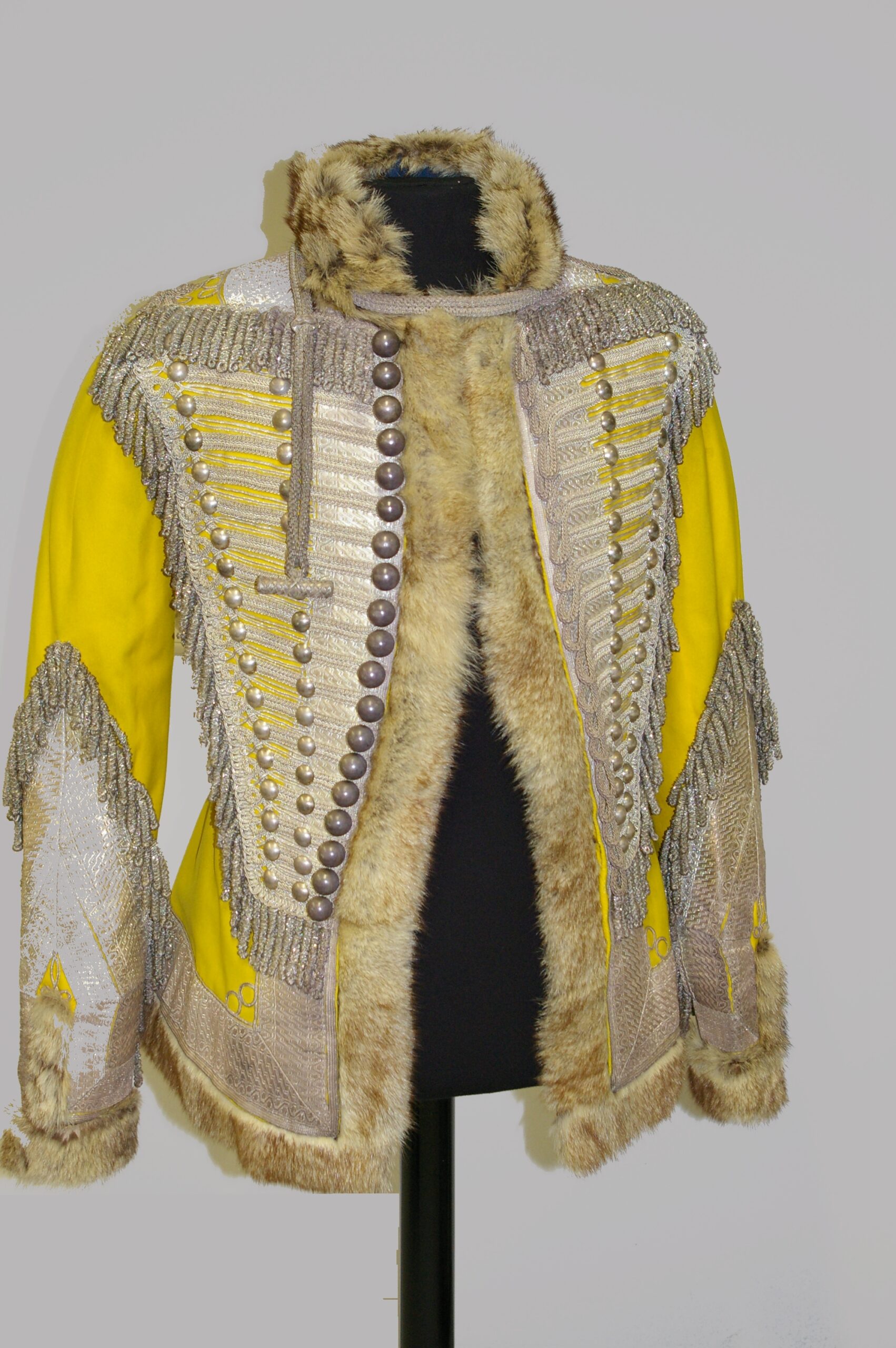 Uniformen, Detail des textilen Objekts